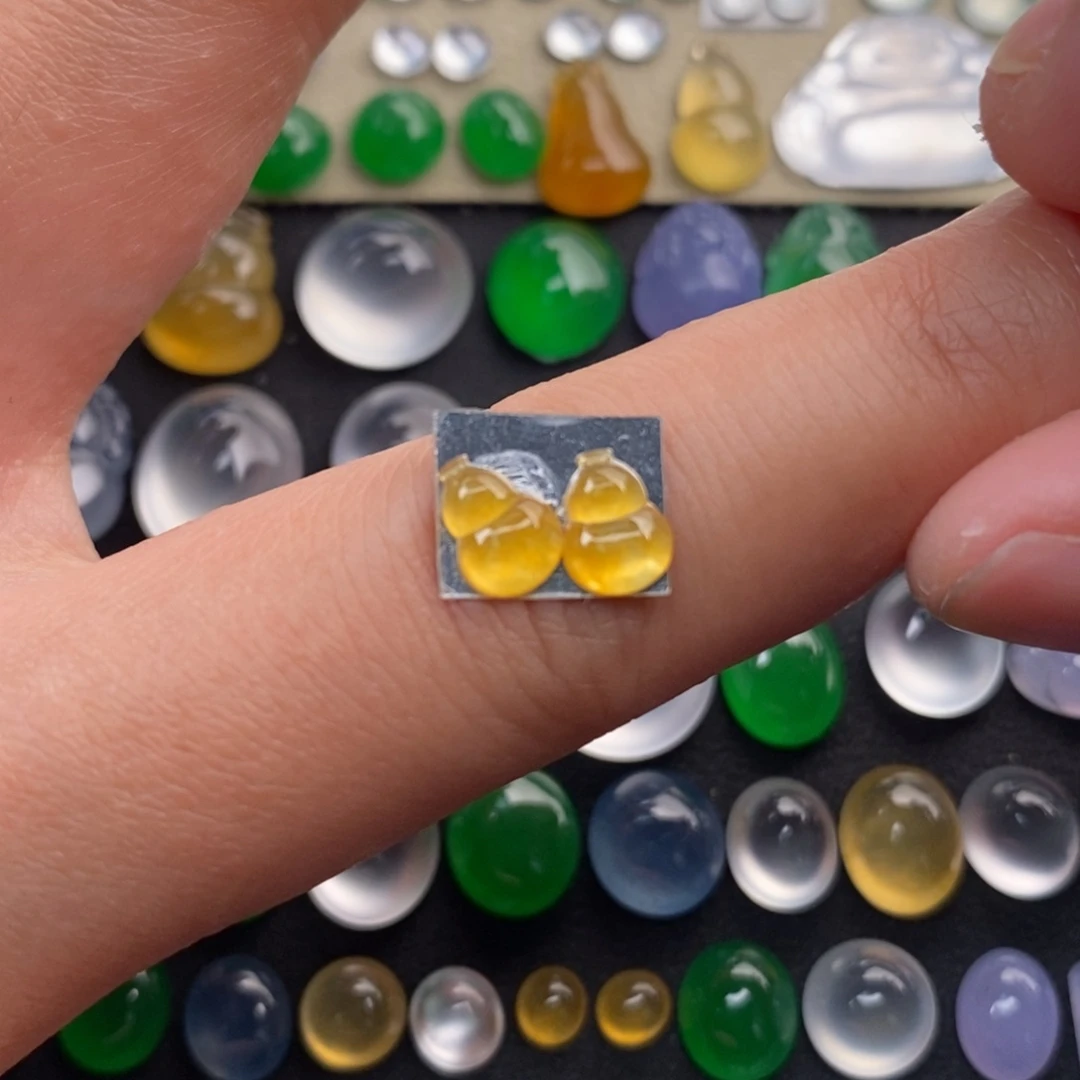 定制翡翠未镶嵌翡翠