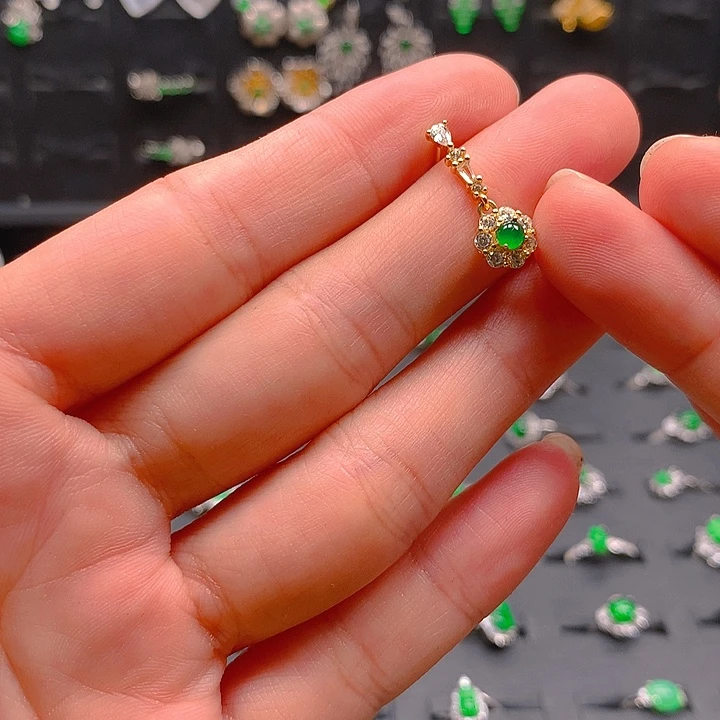 翡翠戒指银S925镶嵌耳钉