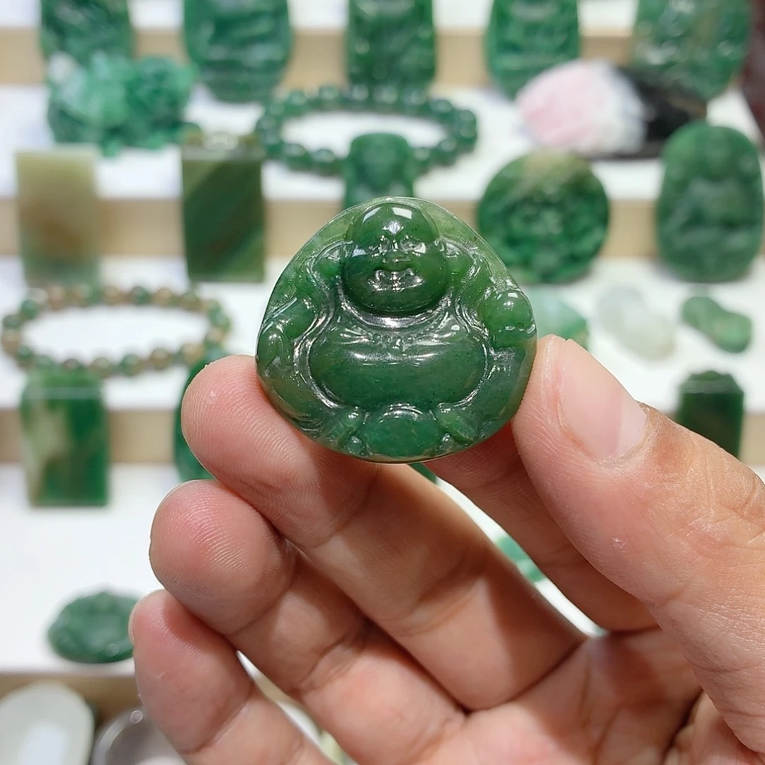 独山玉未镶嵌颈饰
