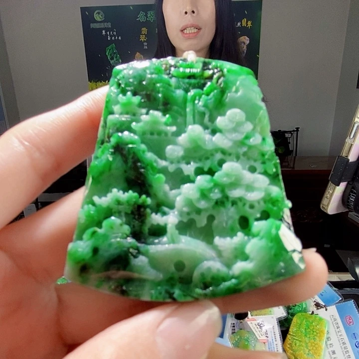 颈饰未镶嵌翡翠翡翠