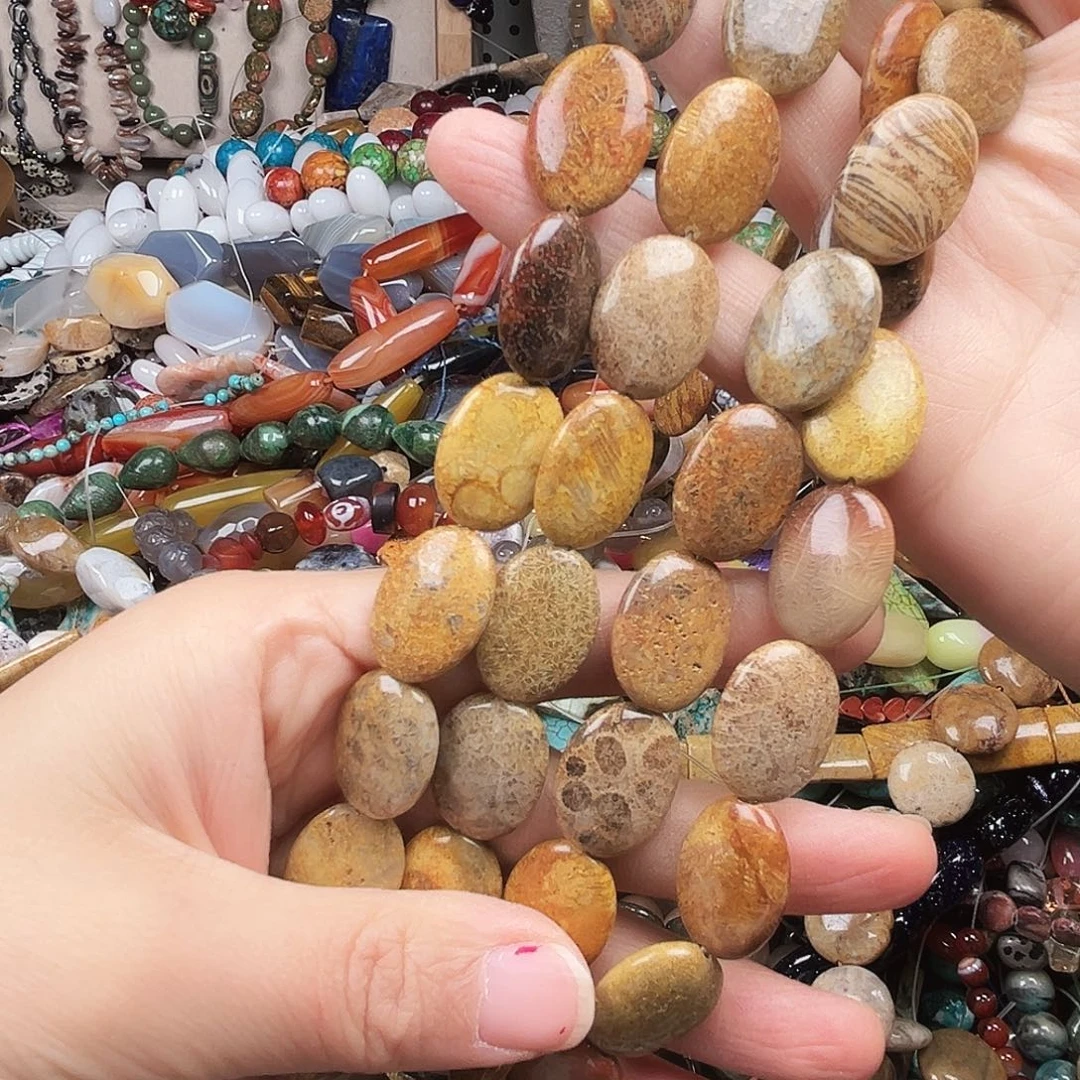 玛瑙/玉髓未镶嵌珠宝半成品珊瑚玉