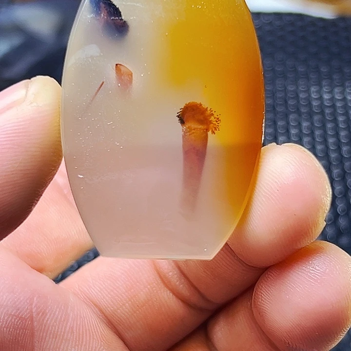 江***媒未镶嵌玛瑙/玉髓珠宝半成品