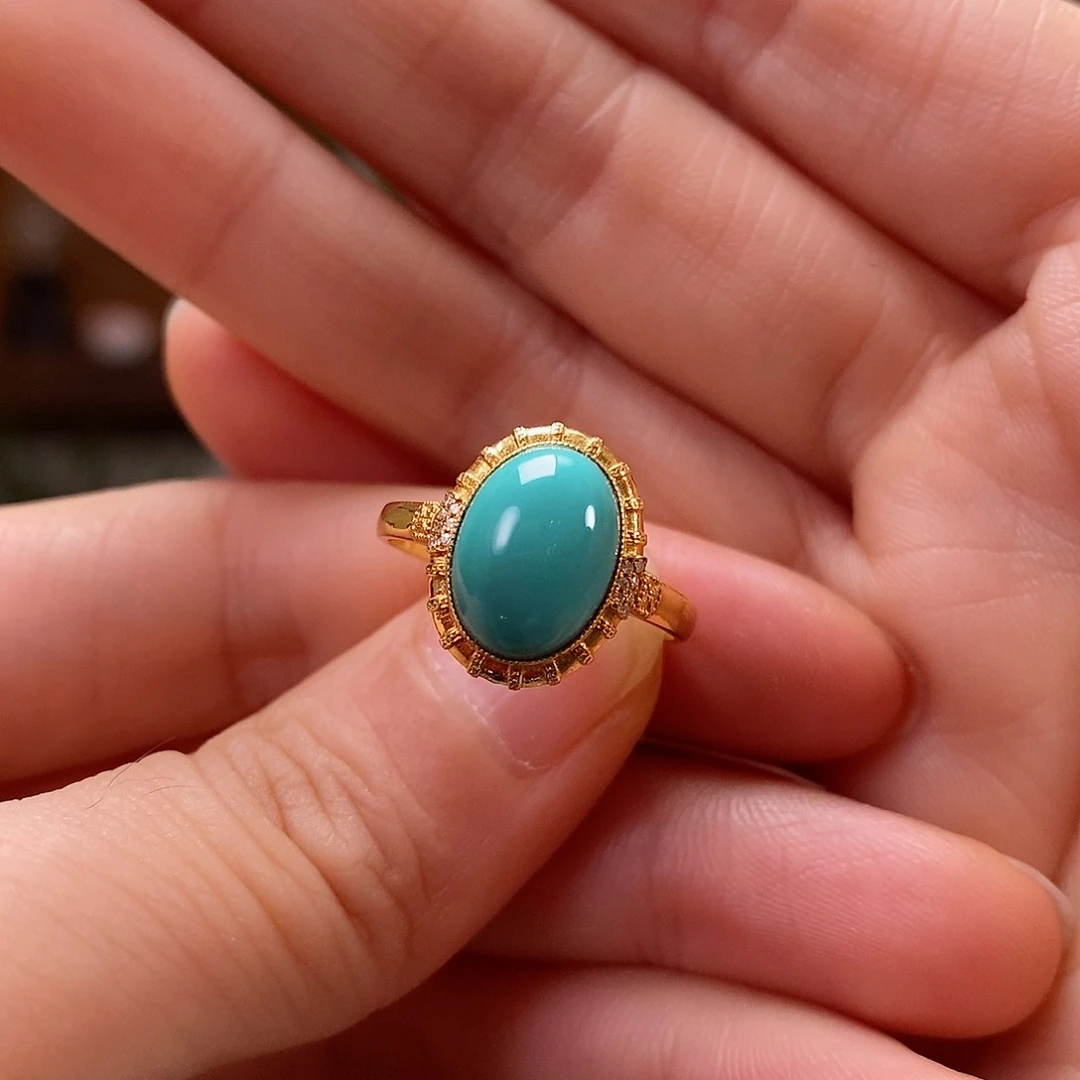 18K金镶嵌绿松石珠宝奇石