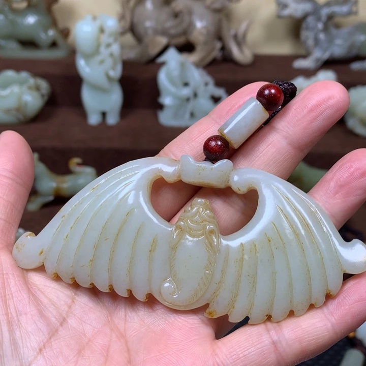 和田玉未镶嵌把件