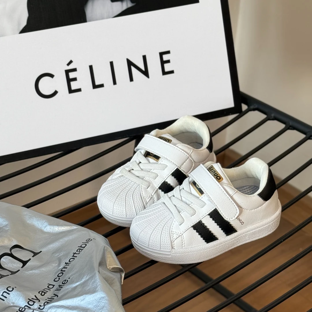 春款上新时尚百搭舒适男女童单鞋柔软防滑耐磨板鞋防踢1267