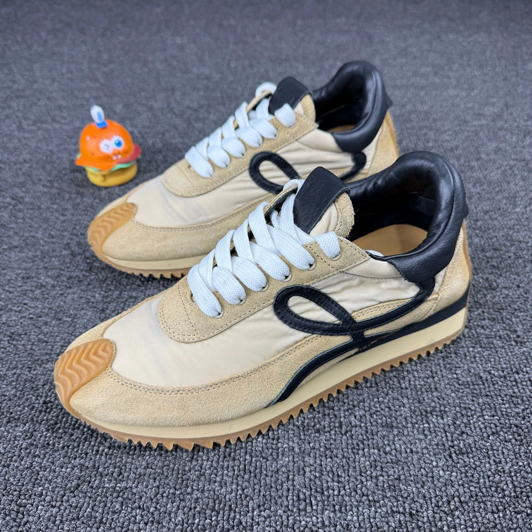 95新 LOEWE/罗意威 款式：LOEWE罗意威黑棕阿甘鞋 尺码：36 HB1217