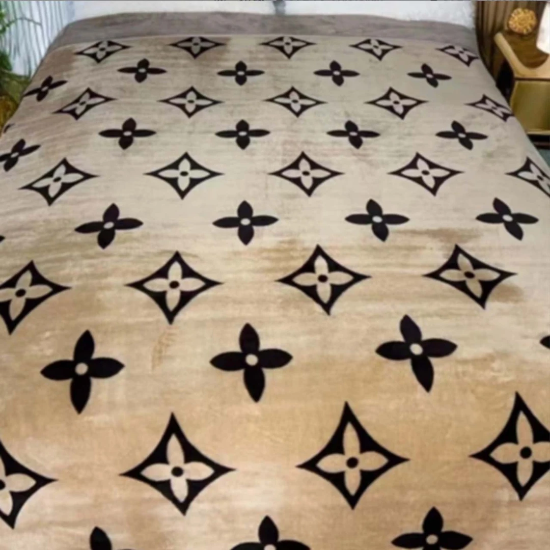 加厚加棉牛奶绒被冬季保暖单人加厚被子9