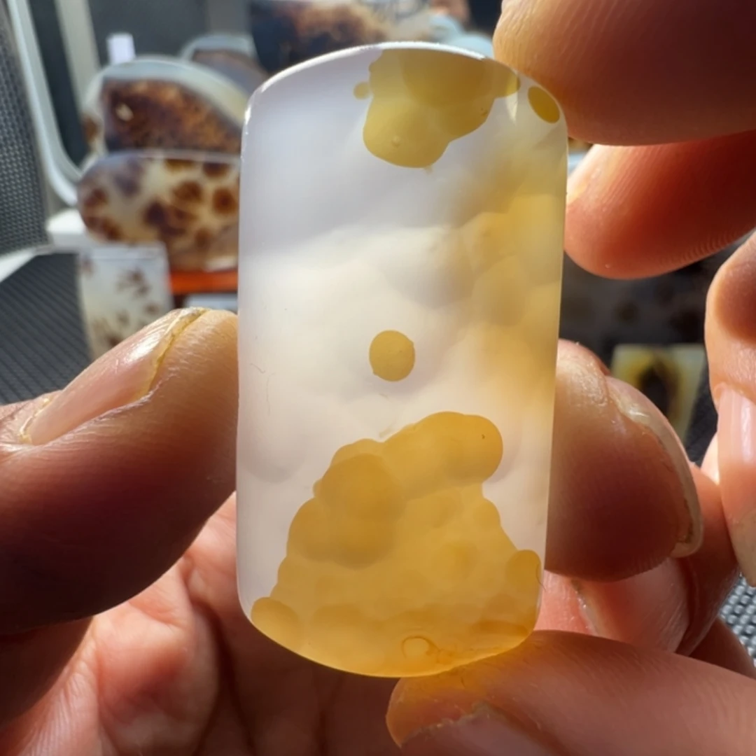 未镶嵌玛瑙/玉髓珠宝奇石