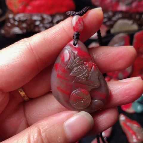昌化鸡血石昌化鸡血石挂件