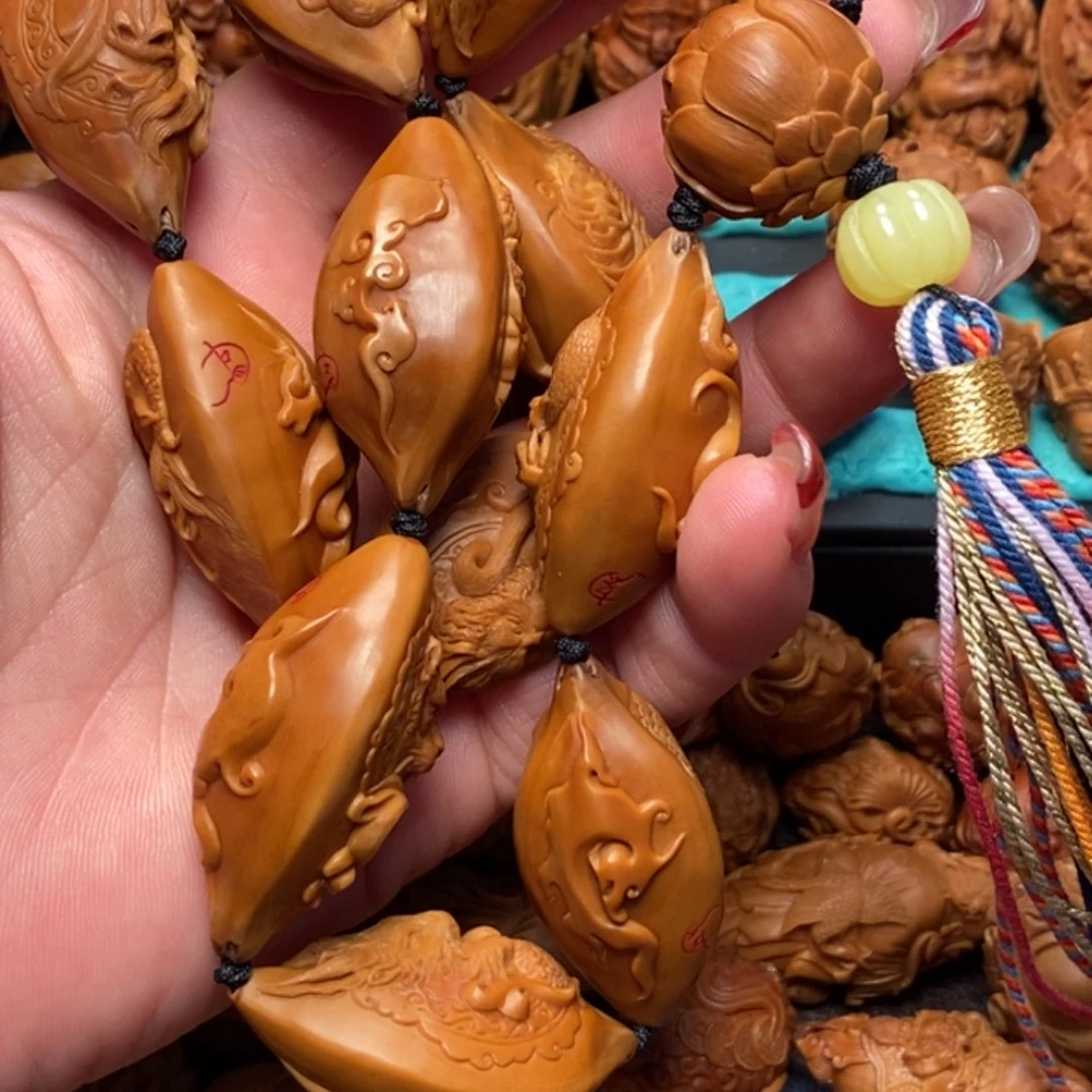 又***叕手串/手链橄榄核生肖一套