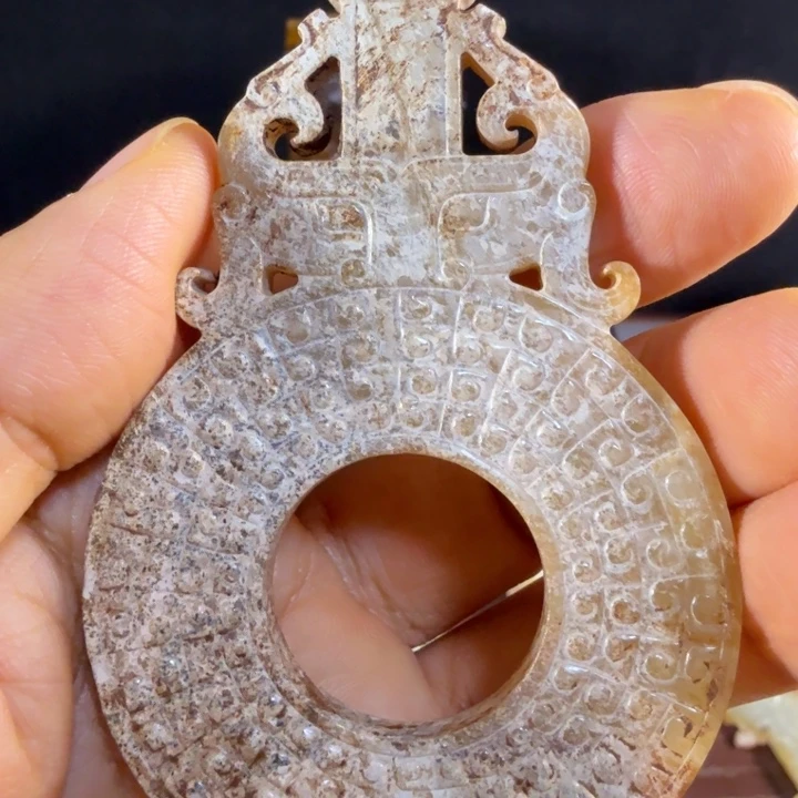 威***和田玉未镶嵌挂件