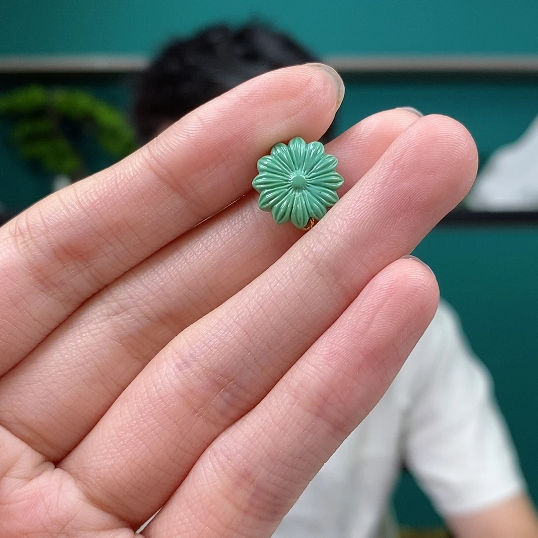 未镶嵌绿松石珠宝奇石