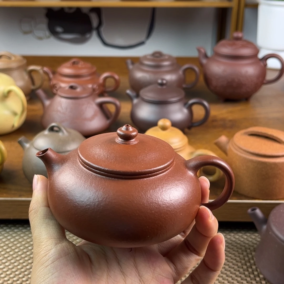 紫砂茶壶手工制作工艺精湛