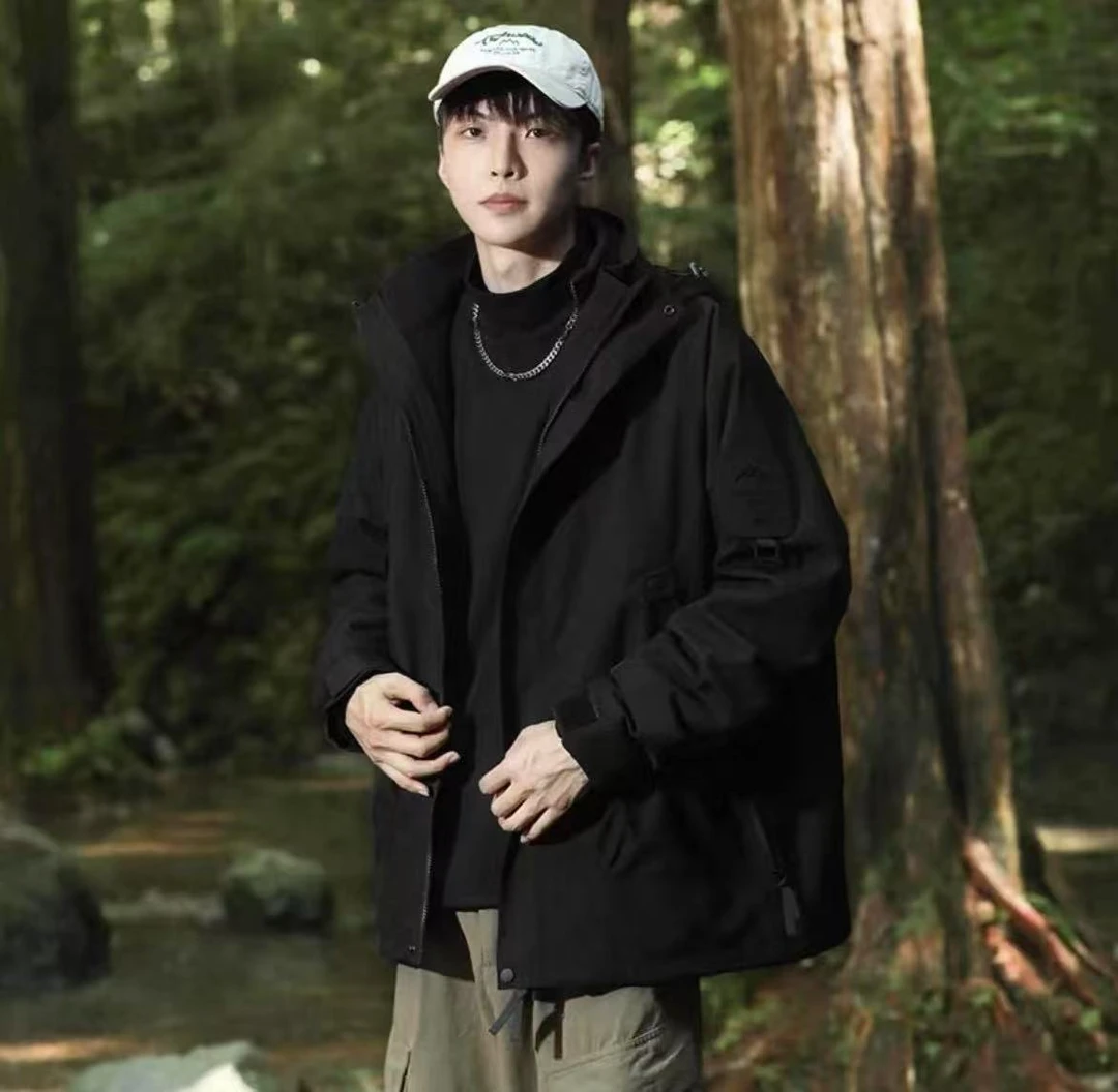 新款户外三合一爆款两件套冲锋衣外套情侣款防风防水保暖外套