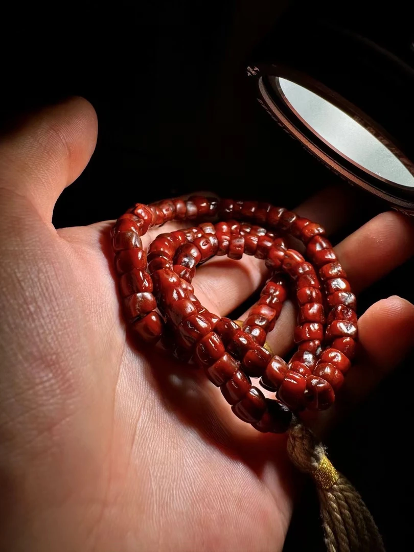 超大年份藏地柏香籽念珠8mm