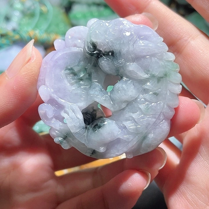 颈饰未镶嵌翡翠天