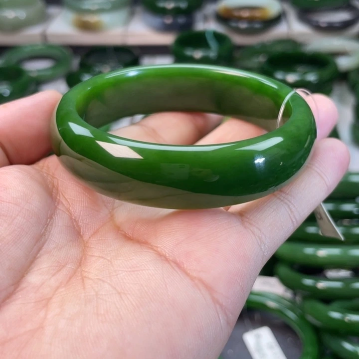 和田玉（碧玉）手镯未镶嵌