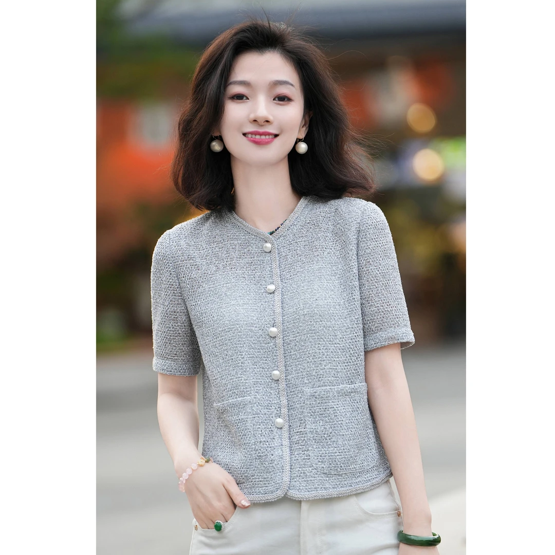 西子/【银丝小香】亚麻小香风设计感圆领薄款开衫短外套/WTHC387