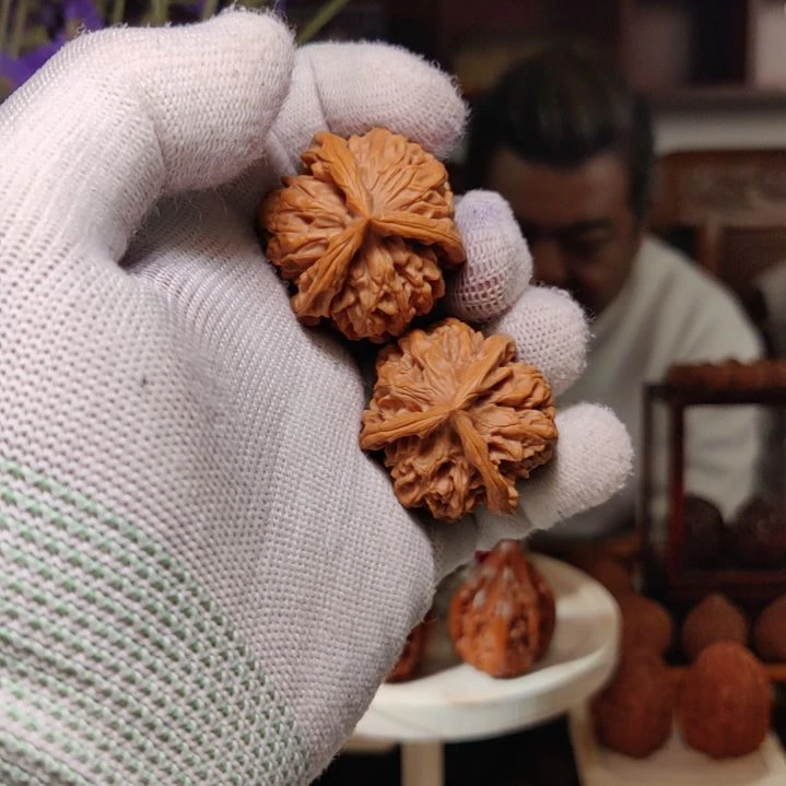 文玩核桃吊坠为****呢36仙灵马蹄三棱