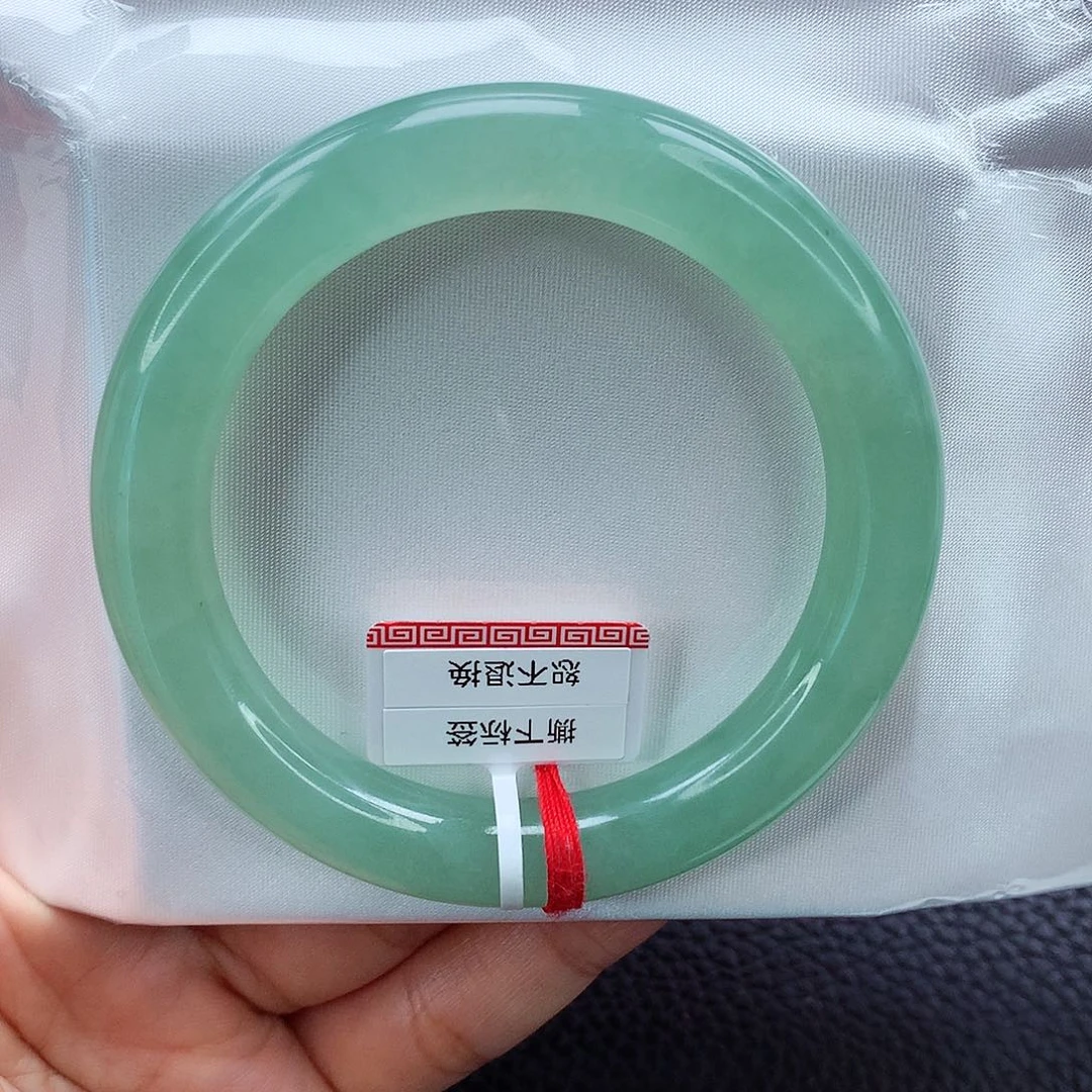 未镶嵌手镯翡翠兰*草