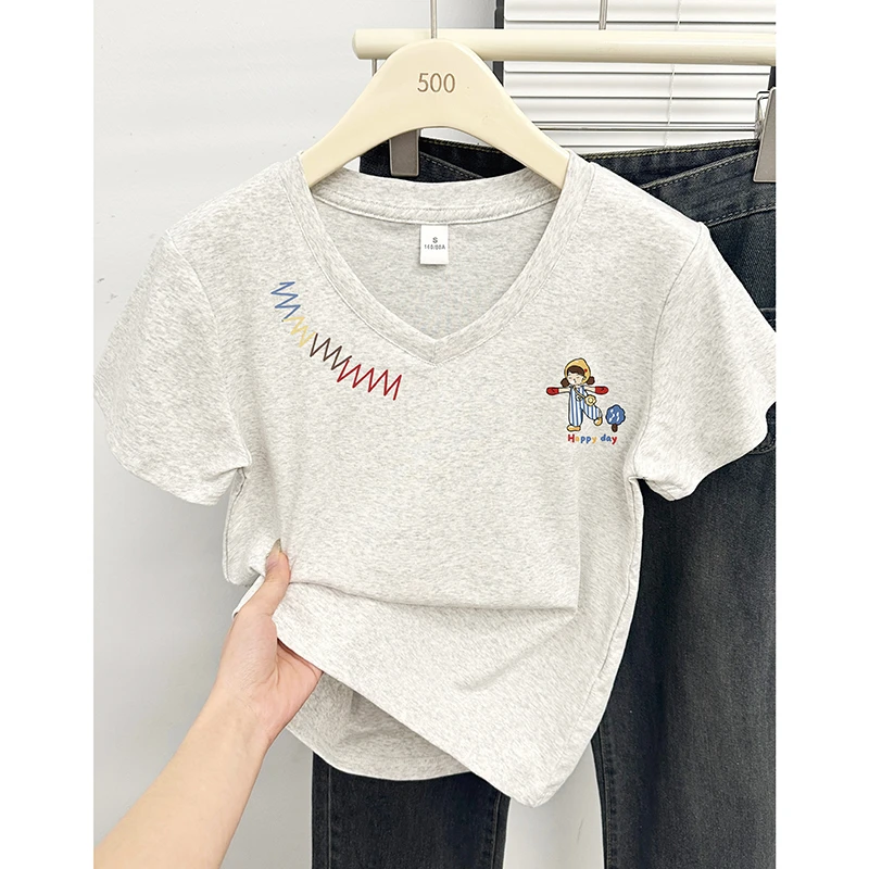 夏季V领短袖t恤女装韩版设计感卡通小女孩印花修身显瘦正肩上衣