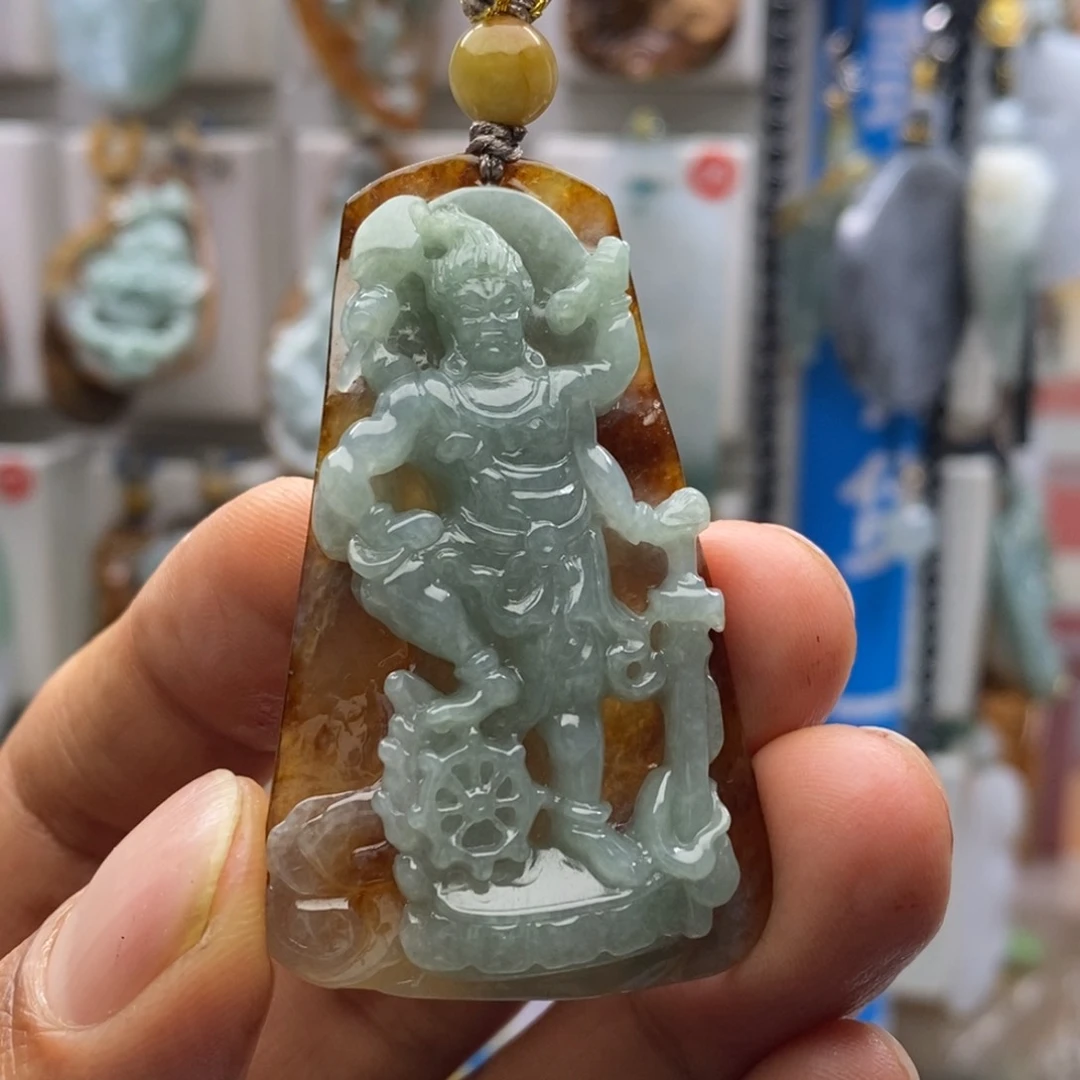 翡翠未镶嵌颈饰电****？不动