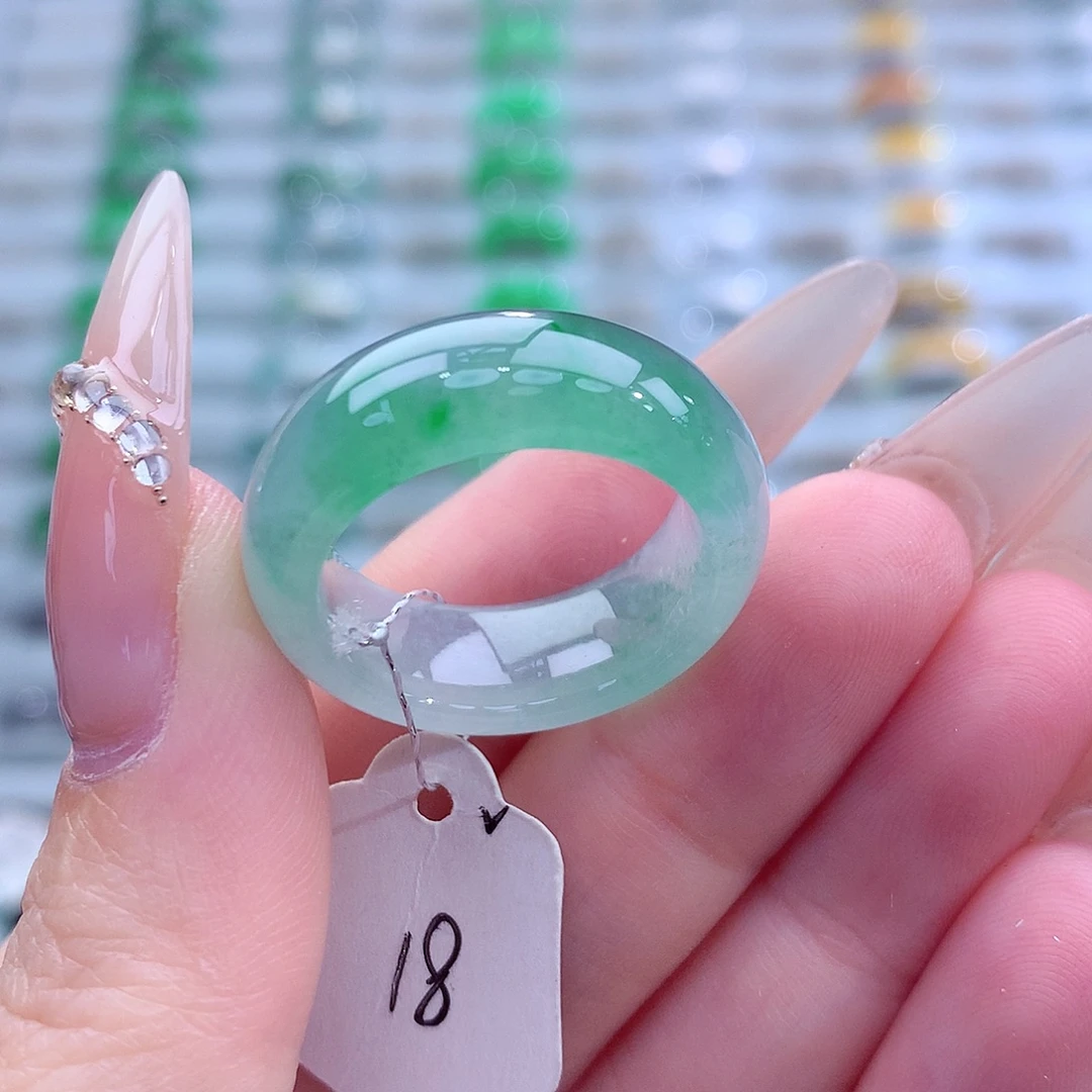 翡翠未镶嵌戒指天然