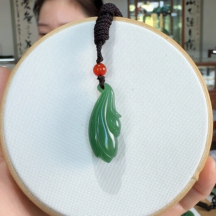 密玉（石英质玉）未镶嵌颈饰