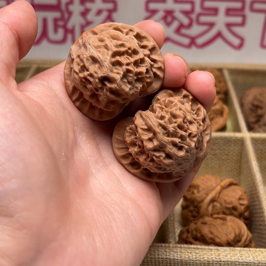 文玩核桃吊坠39宫灯