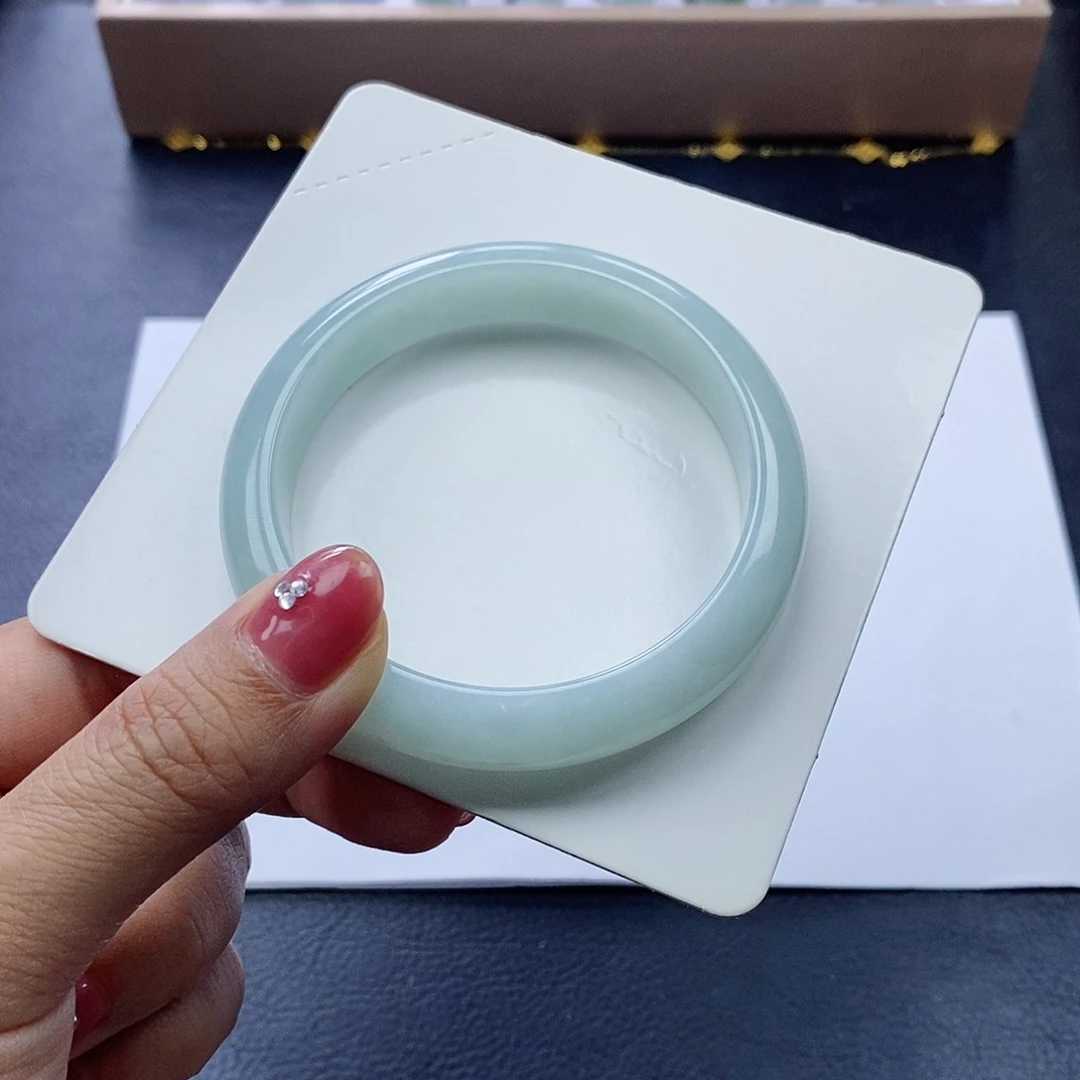 未镶嵌手镯翡翠55.6圈口