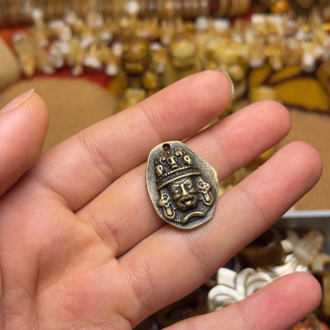 找***兔大叶紫檀（黑酸枝木类）