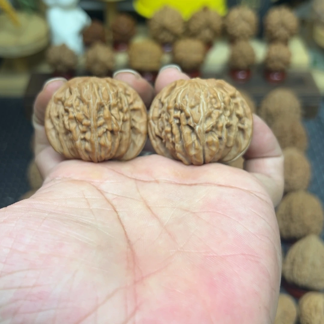 把件文玩核桃耳*全品山地四座楼42精对09