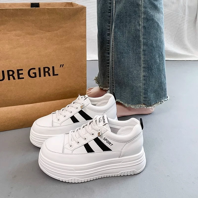 啄木鸟厚底内增高小白鞋女2025春季新款百搭一脚蹬懒人鞋运动板鞋