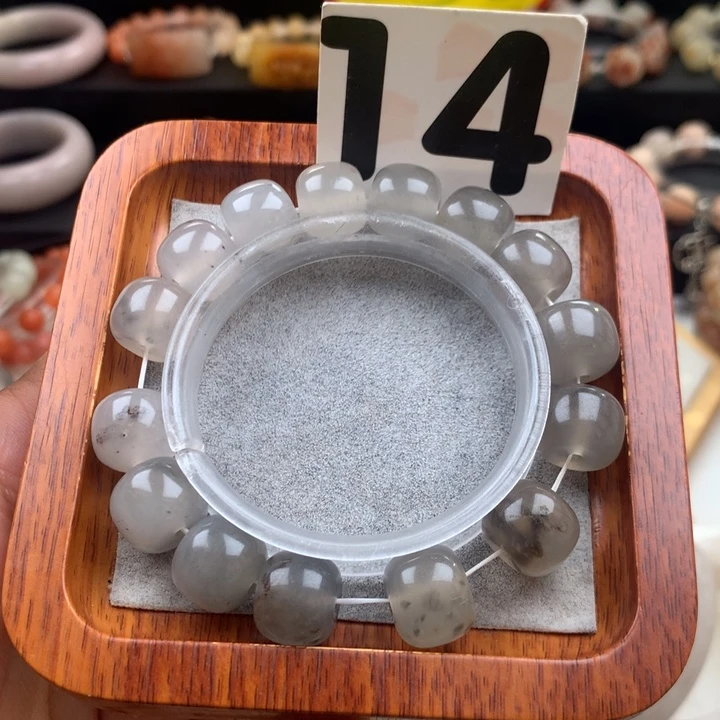 石英质玉手链未镶嵌