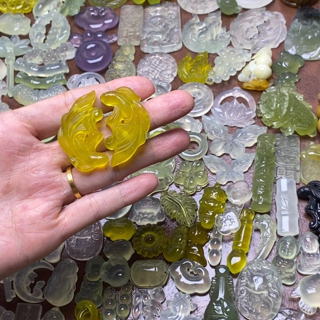 蛇纹石玉合金项链