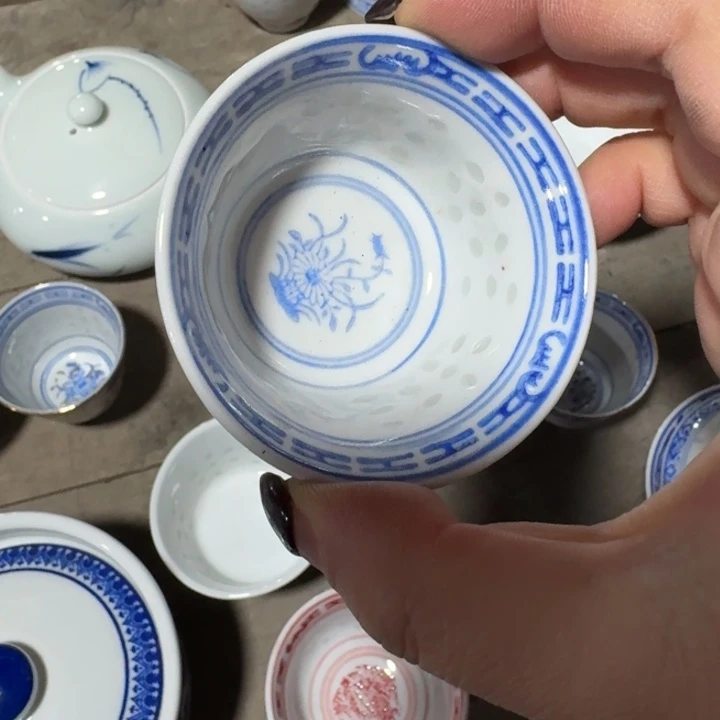 摆件素兰花撇口杯