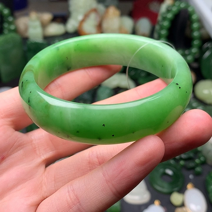 和田玉未镶嵌颈饰60