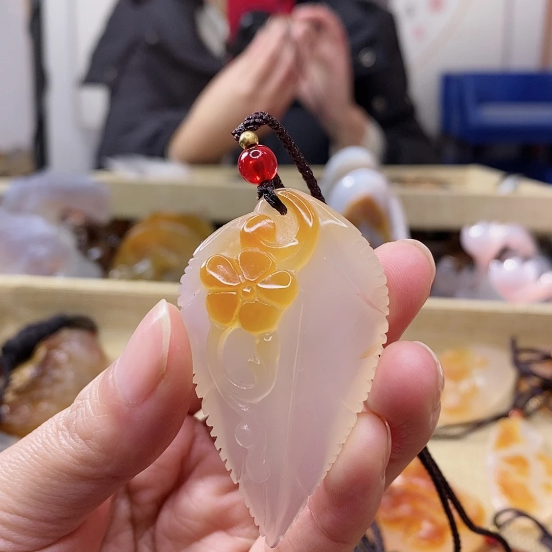 玛瑙/玉髓颈饰未镶嵌樱*