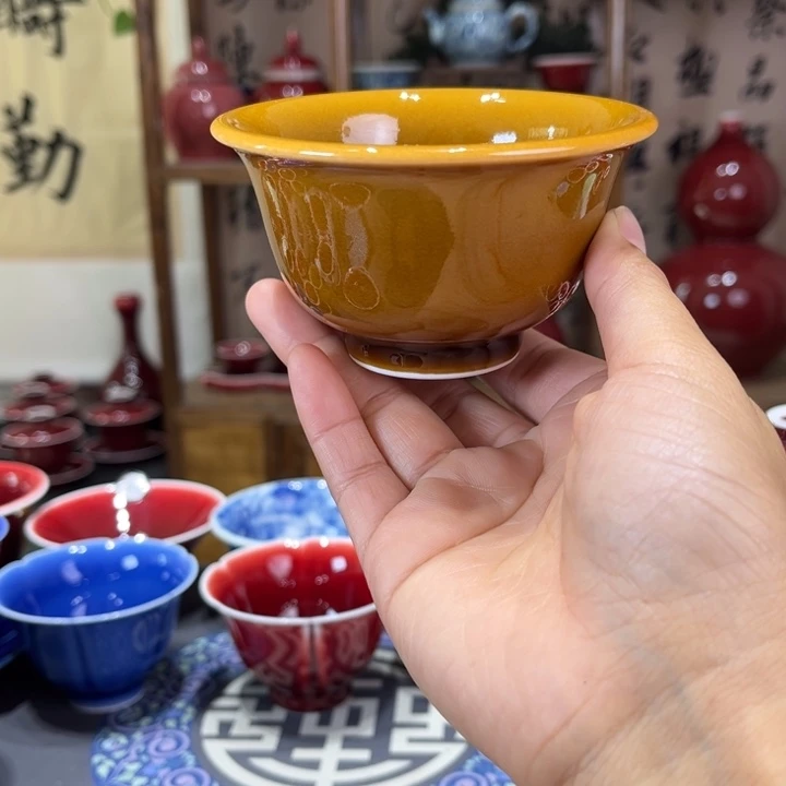 景德镇浅行窑压手杯