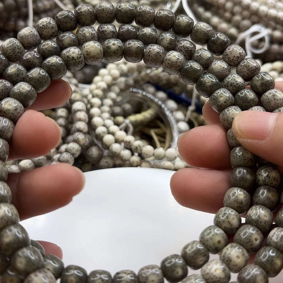 吊坠星月菩提98绿冰侧留白