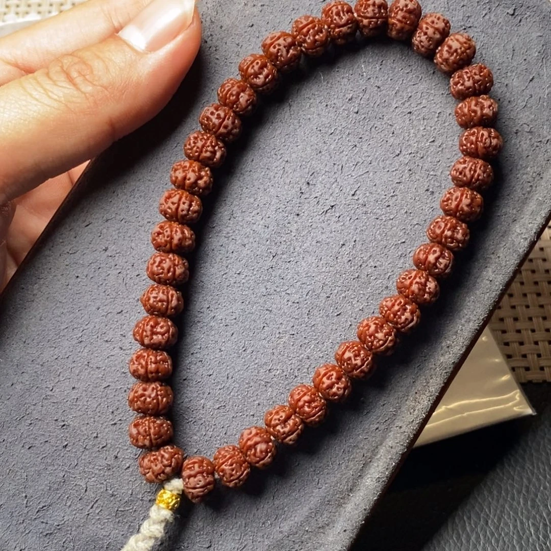 吵***够吊坠金刚菩提老树