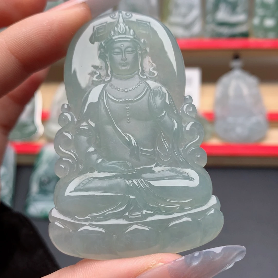 颈饰未镶嵌翡翠观音