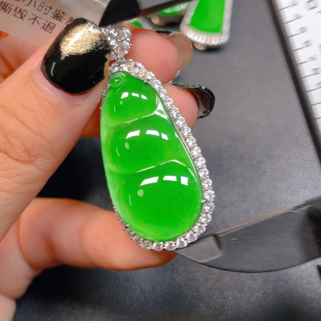 翡翠银S925镶嵌挂件kjl
