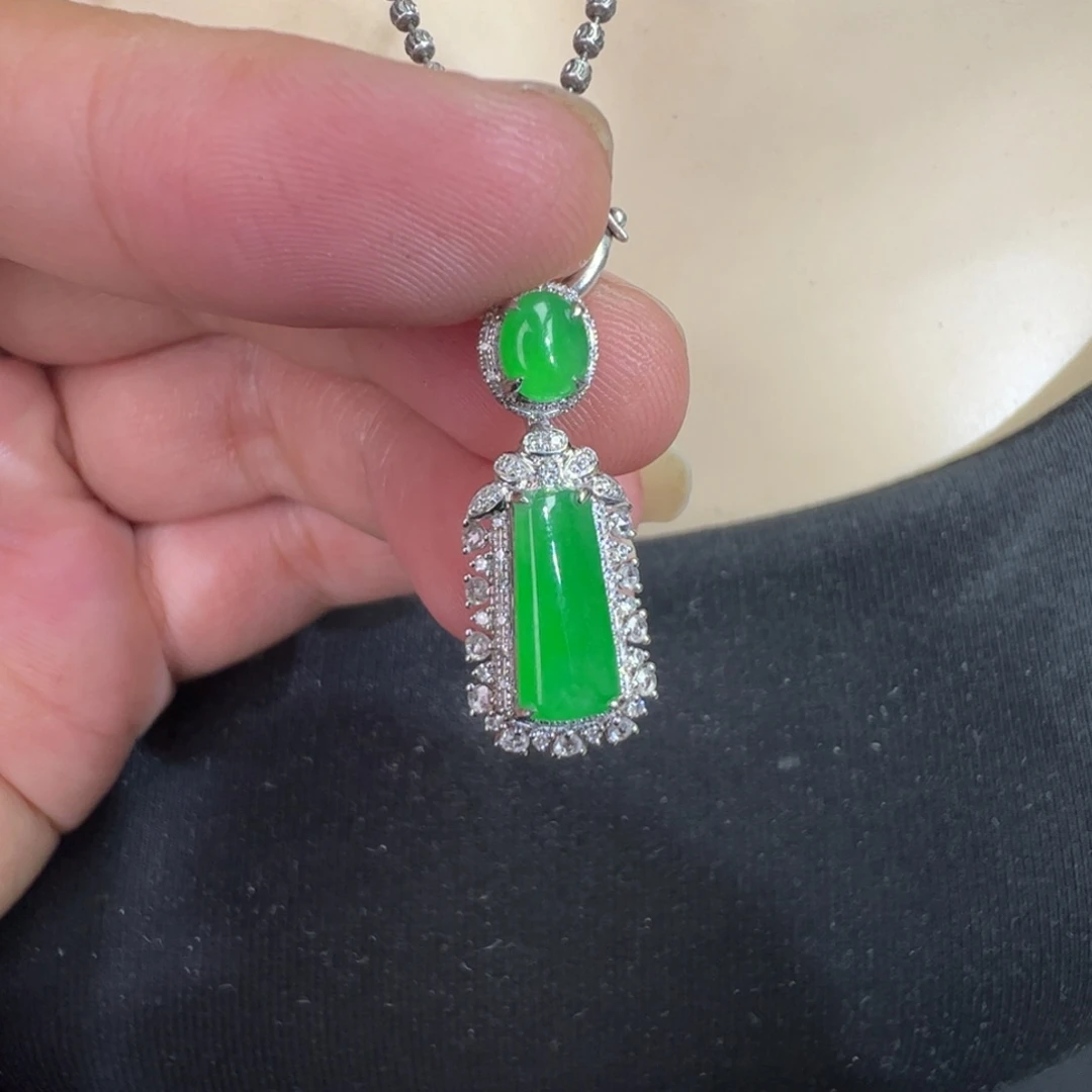 翡翠18K金镶嵌吊坠(不含链)