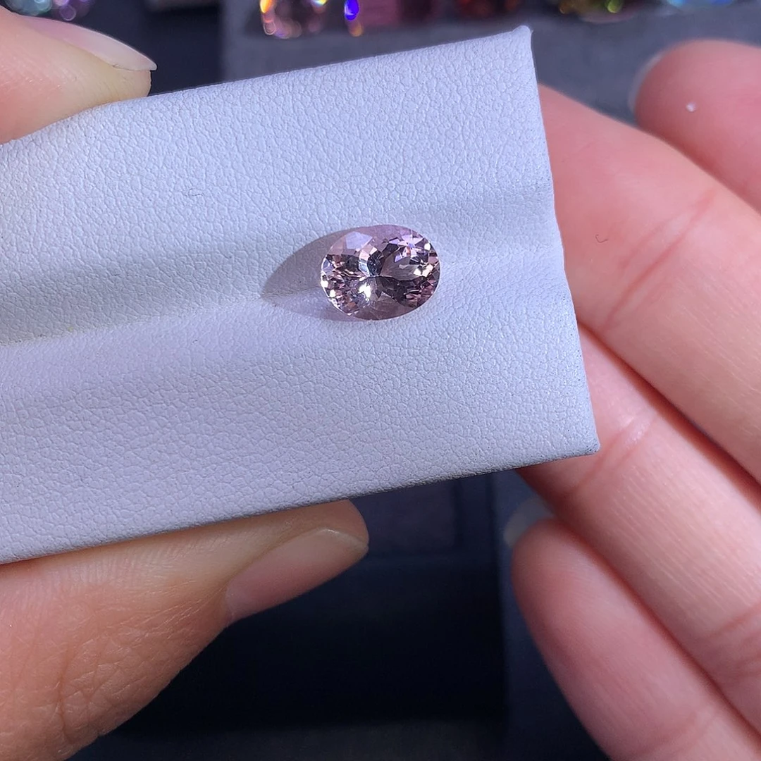 绿柱石（摩根石）裸石未镶嵌谦*2.12ct
