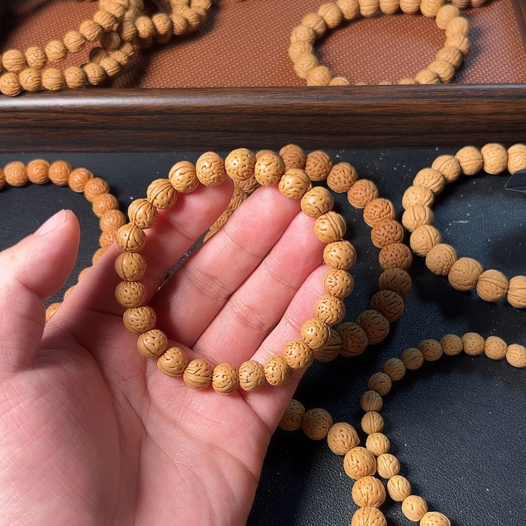 1***9磊落出品180红红火火