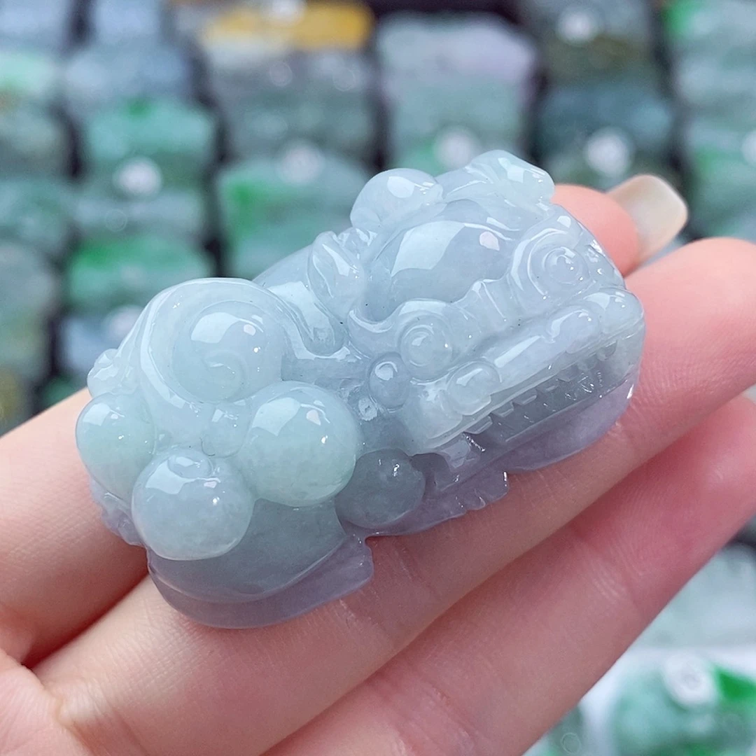 颈饰未镶嵌翡翠天然