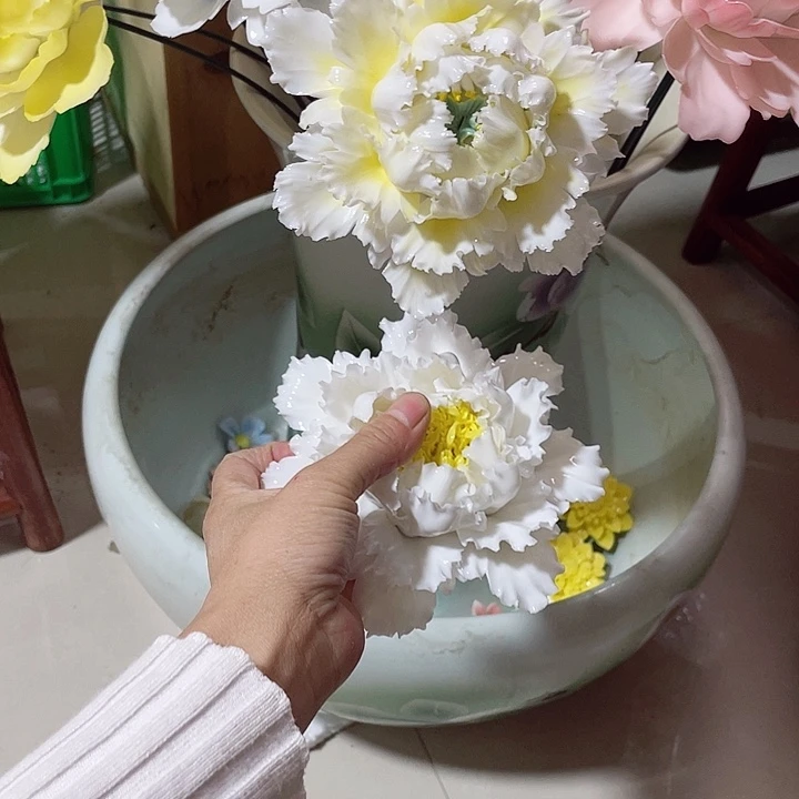 摆件德化工厂陶瓷手工捏花