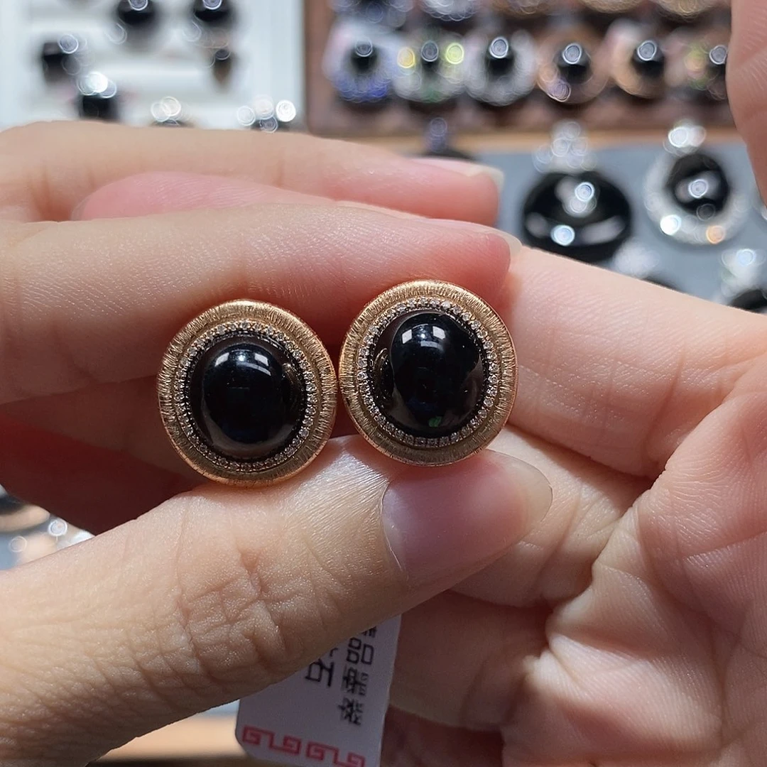 8***6翡翠18K金镶嵌耳饰