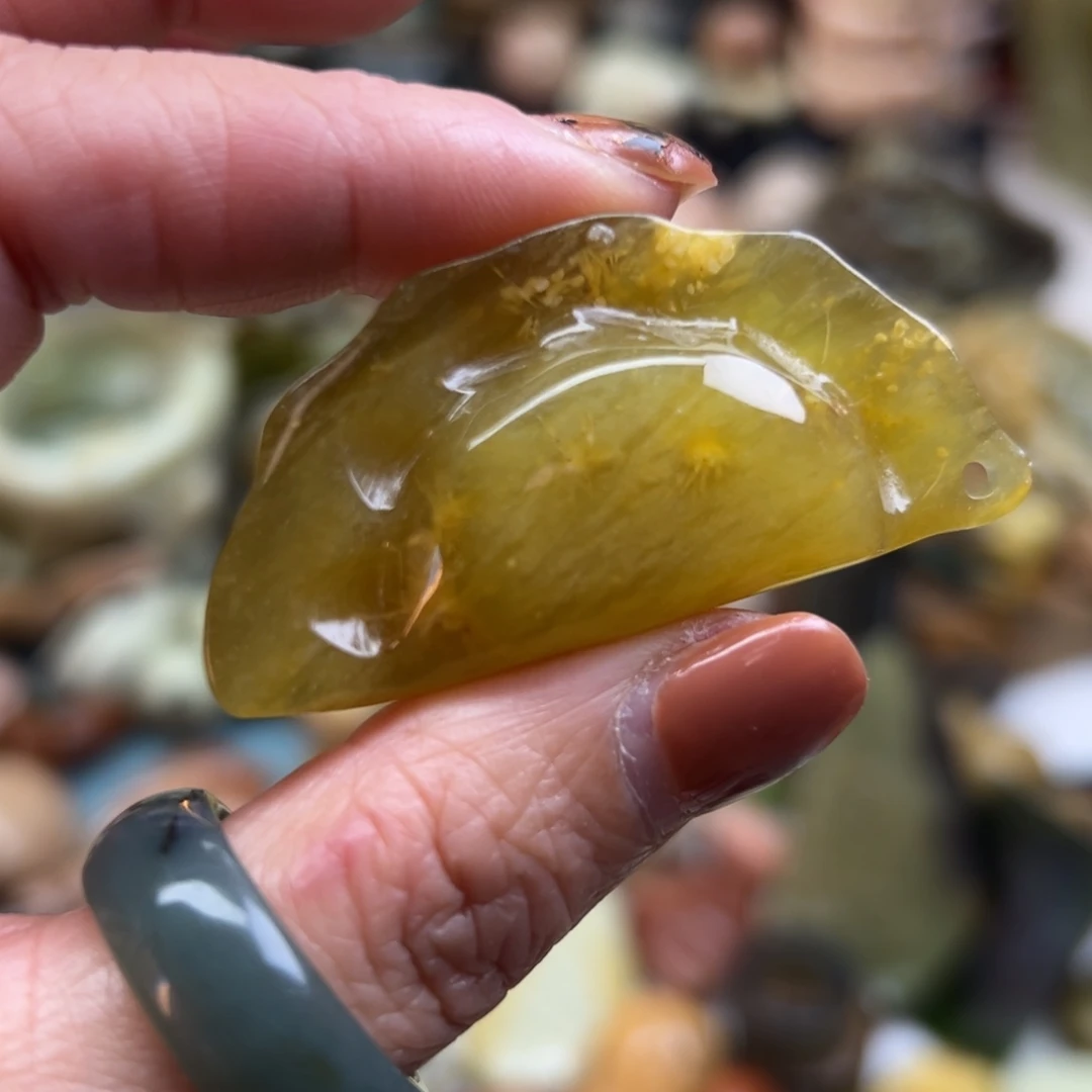岫玉未镶嵌颈饰辽阳水草饺子
